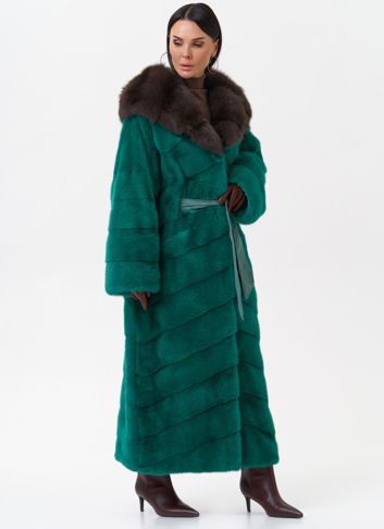 Норковая шуба с капюшоном из меха куницы