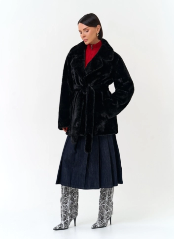 Женское пальто из эко меха