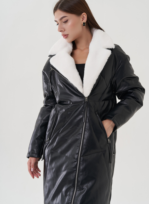Пуховик женский из эко кожи с английским воротником