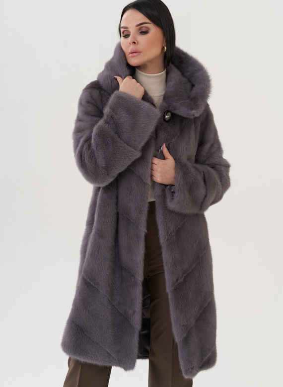 Шуба из норки с капюшоном 