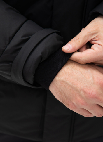 Мужской пуховик с капюшоном 