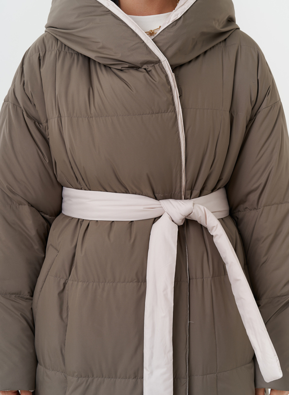 Двухсторонний пуховик с капюшоном