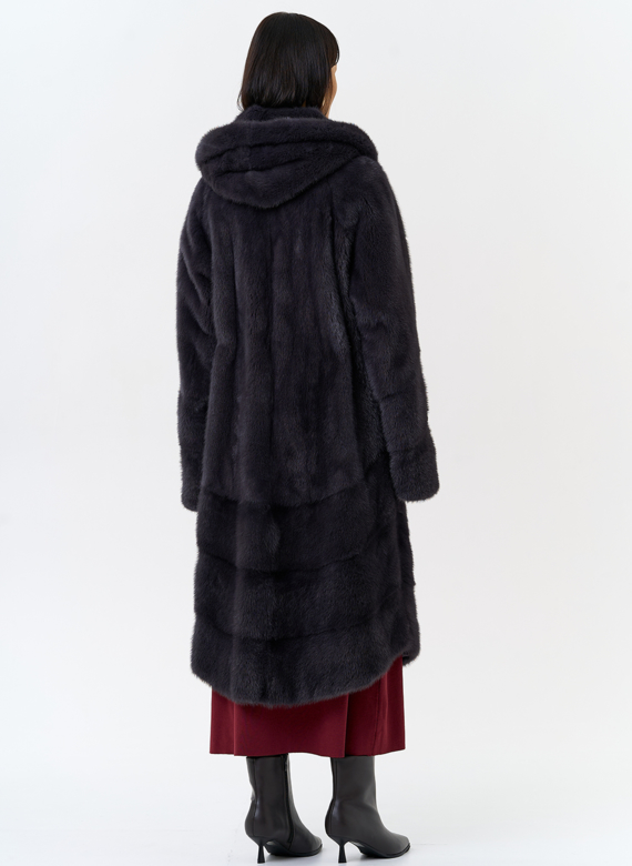 Шуба из меха норки с капюшоном