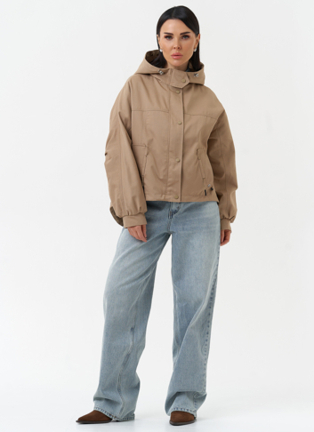 Короткая женская ветровка с капюшоном