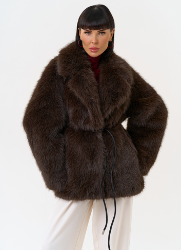 Женская шуба из эко меха с английским воротником