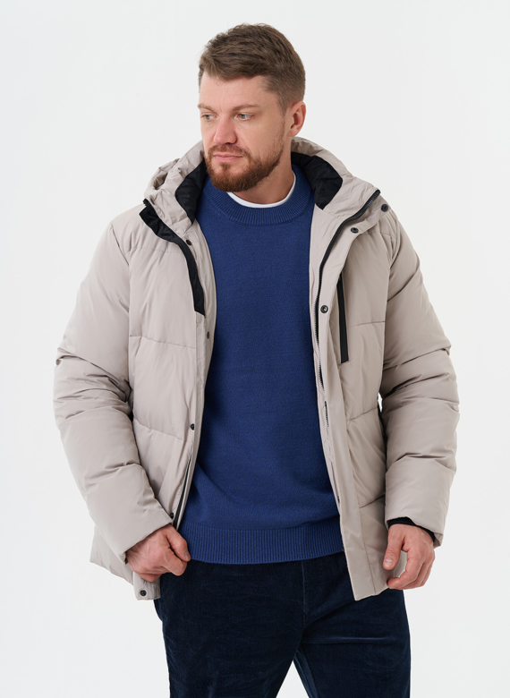 Зимний пуховик с капюшоном