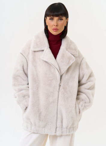 Женский бомбер из эко меха со съемными рукавами Женский бомбер из эко меха со съемными рукавами