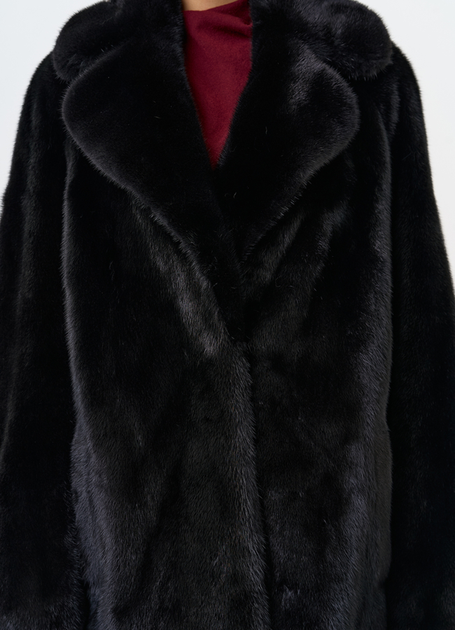 Женская шуба из скандинавской норки с английским воротником модель № 31637 универмаг малина