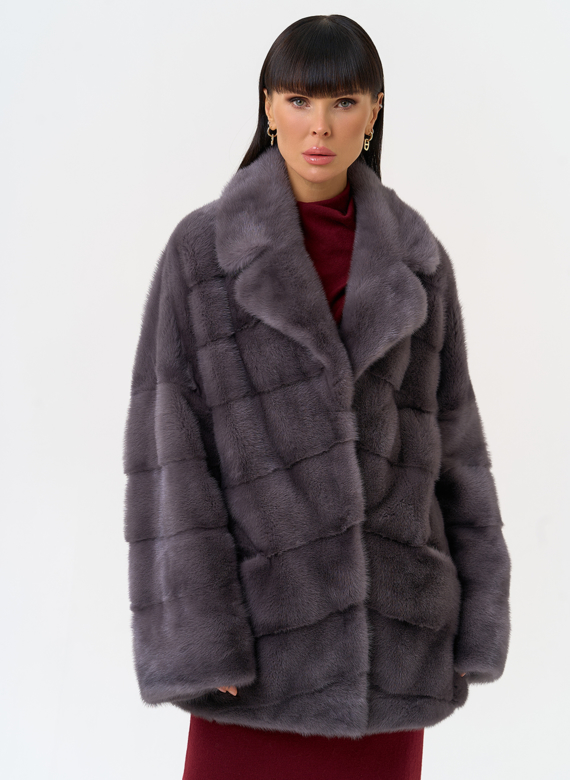 Шуба из меха норки с английским воротником