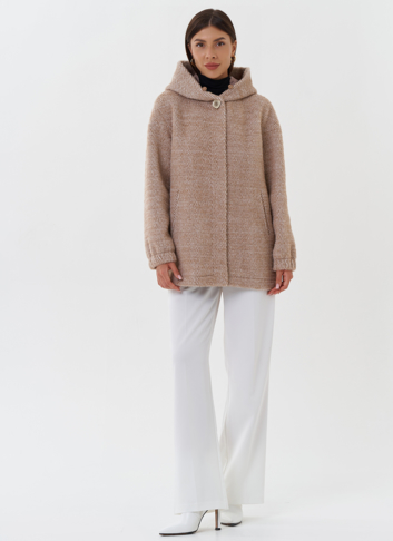 Женское пальто с капюшоном