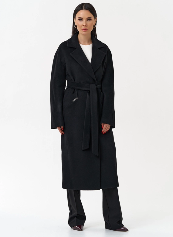 Длинное женское пальто с английским воротником